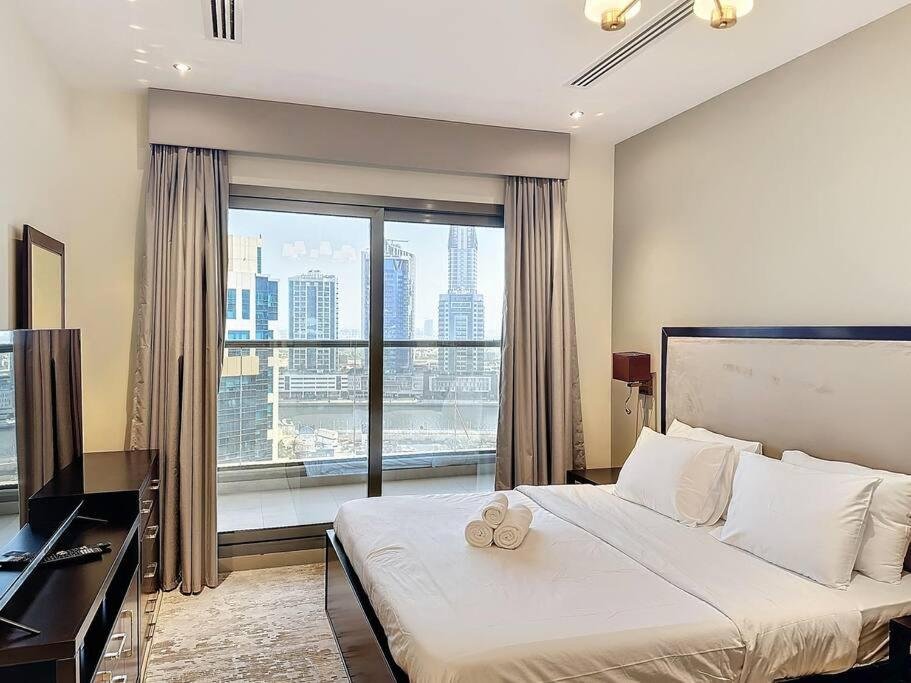 Elite Studio Suite – Modern Sophistication in Downtown Dubai